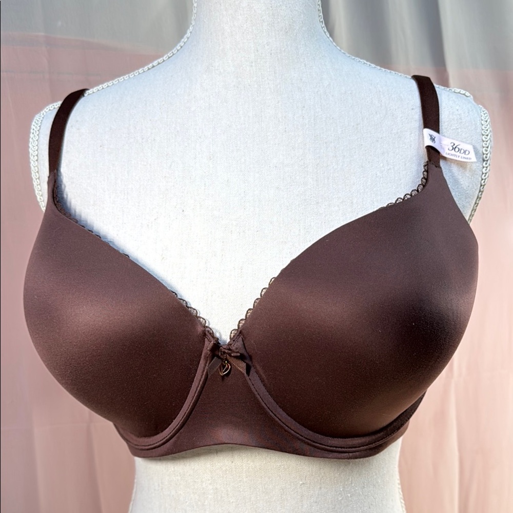 Victoria’s Secret Body by Victoria Lightly Lined Chocolate in color 36DD